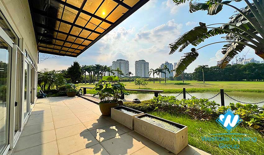 A grand, gorgeous villa for rent in Q Block, Ciputra
